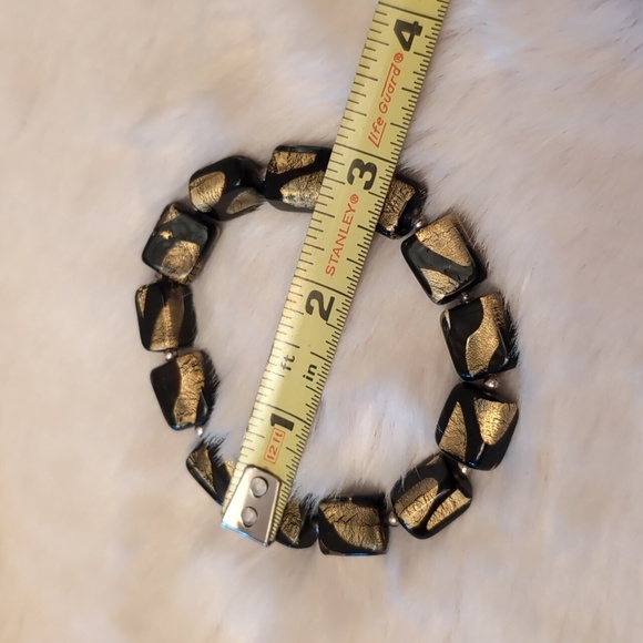 Black and Gold Glass Beaded Stretch Bracelet - Picture 7 of 8